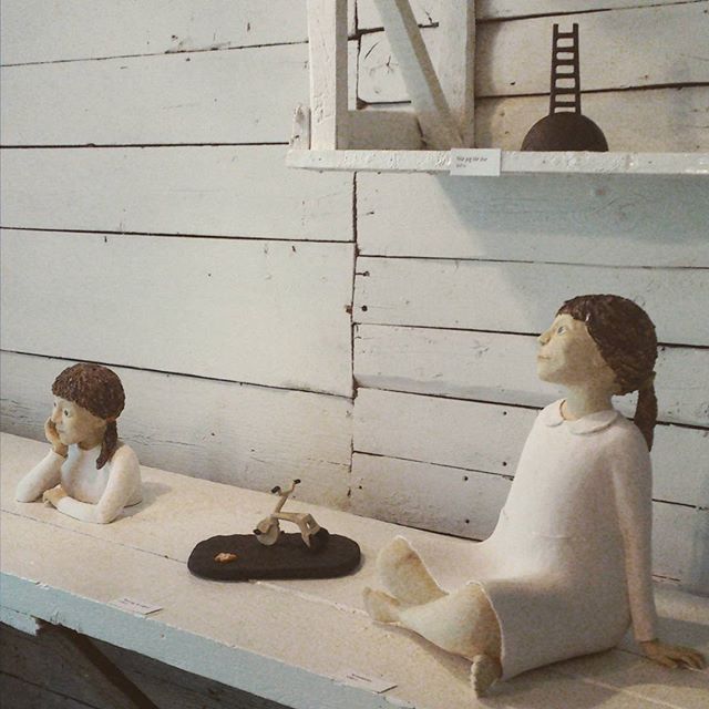 Nu är allt på plats. Välkommen! 
#galleriveboa #kyrkekvarn #skulptur #keramik #utställning #jeanetteaxenfjord